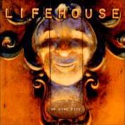 El texto musical SOMEWHERE IN BETWEEN de LIFEHOUSE también está presente en el álbum No name face (2000)