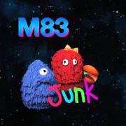 El texto musical GO! de M83 también está presente en el álbum Junk (2016)