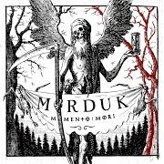 El texto musical YEAR OF THE MAGGOT de MARDUK también está presente en el álbum Memento mori (2023)