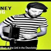 El texto musical LEARNING TO LOVE AGAIN de MAT KEARNEY también está presente en el álbum Young love (2011)