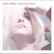 El texto musical HAPPY FLOWER de NELLIE MCKAY también está presente en el álbum Pretty little head (2006)