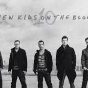 El texto musical THE WHISPER de NEW KIDS ON THE BLOCK también está presente en el álbum 10 (2013)