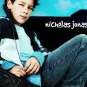 El texto musical DON'T WALK de NICHOLAS JONAS también está presente en el álbum Nicholas jonas (2004)