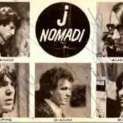 El texto musical L'AUTO CORRE LONTANO, MA IO CORRO DA TE de NOMADI también está presente en el álbum So che mi perdonerai (1971)