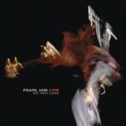 El texto musical MFC (MANY FAST CARS) de PEARL JAM también está presente en el álbum Live on two legs (1998)