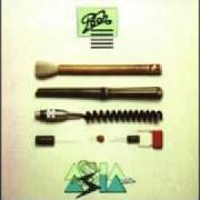 El texto musical RAGAZZA OCCIDENTALE de POOH también está presente en el álbum Asia non asia (1985)
