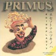 El texto musical BEHIND MY CAMEL de PRIMUS también está presente en el álbum Rhinoplasty (1998)
