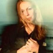 El texto musical FIREWALKER de RICKIE LEE JONES también está presente en el álbum Ghostyhead (1997)