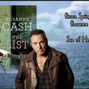 El texto musical BLUE MOON WITH HEARTACHE de ROSANNE CASH también está presente en el álbum Essential rosanne cash (2011)
