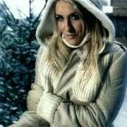 El texto musical WHITE CHRISTMAS de SARAH CONNOR también está presente en el álbum Christmas in my heart (2005)