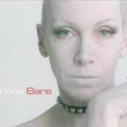 El texto musical PAVEMENT CRACKS de ANNIE LENNOX también está presente en el álbum Bare (2003)