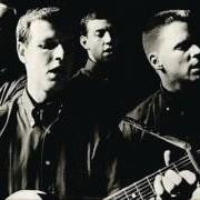 El texto musical POVERTY HILL de THE BROTHERS FOUR también está presente en el álbum Sing of our times / the honey wind blows (1964)