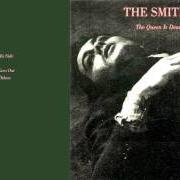 El texto musical THERE IS A LIGHT THAT NEVER GOES OUT de THE SMITHS también está presente en el álbum The queen is dead (1986)