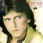El texto musical E QUALCOSA C'E' de GIANNI TOGNI también está presente en el álbum Segui il tuo cuore (1985)