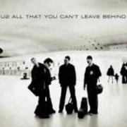 El texto musical STUCK IN A MOMENT YOU CAN'T GET OUT OF de U2 también está presente en el álbum All that you can't leave behind (2001)