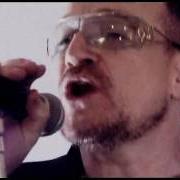 El texto musical UNKNOWN CALLER de U2 también está presente en el álbum No line on the horizon (2009)