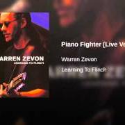 El texto musical SPLENDID ISOLATION de WARREN ZEVON también está presente en el álbum Learning to flinch (1993)