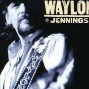 El texto musical RINGS OF GOLD de WAYLON JENNINGS también está presente en el álbum Only daddy that'll walk the line