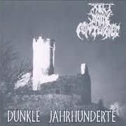 El texto musical ALS DAS OPFERFEUER BRANNT de XIV DARK CENTURIES también está presente en el álbum Dunkle jahrhunderte (2002)