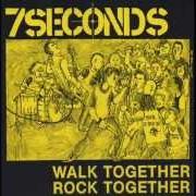 El texto musical IN YOUR FACE de 7 SECONDS también está presente en el álbum Walk together, rock together (1985)