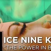 El texto musical THE COFFIN IS MOVING de ICE NINE KILLS también está presente en el álbum The predator (2013)
