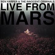 El texto musical WAITING ON AN ANGEL de BEN HARPER también está presente en el álbum Live from mars (disc 2) (2001)