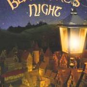 El texto musical WORLD OF STONE de BLACKMORE'S NIGHT también está presente en el álbum The village lanterne (2006)