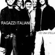 El texto musical VIVI IL MIO AMORE de RAGAZZI ITALIANI también está presente en el álbum E' tempo