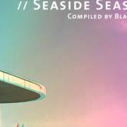 El texto musical ELLE DIT de BLANK & JONES también está presente en el álbum Milchbar: seaside season 8 (2016)