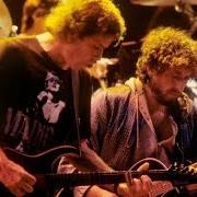 El texto musical SLOW TRAIN de BOB DYLAN también está presente en el álbum Dylan & the dead (1988)