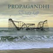 El texto musical IN FLAGRANTE DELICTO de PROPAGANDHI también está presente en el álbum Victory lap (2017)