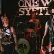 El texto musical WASTE AWAY de ONE WAY SYSTEM también está presente en el álbum All systems go (1983)