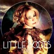 El texto musical EARTHQUAKE de LITTLE BOOTS también está presente en el álbum Hands (2009)