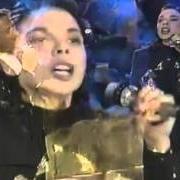 El texto musical HOMBRES SOLOS - POOH de SANREMO 1990 también está presente en el álbum Sanremo 1990