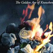 El texto musical YOUTH & POVERTY de FUNERAL PARTY también está presente en el álbum The golden age of knowhere