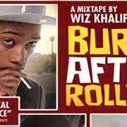 El texto musical ODE TO NAKED POP STARS de WIZ KHALIFA también está presente en el álbum Burn after rolling - mixtape (2009)