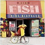 El texto musical BUNDLE UP de THE COOL KIDS también está presente en el álbum When fish ride bicycles (2011)