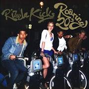 El texto musical KEEP IT UP de RIZZLE KICKS también está presente en el álbum Roaring 20s (2013)