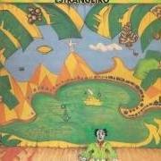 El texto musical BRANQUINHA (LITTLE WHITE ONE) de CAETANO VELOSO también está presente en el álbum Estrangeiro (1989)