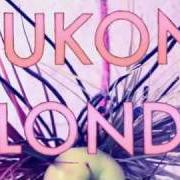 El texto musical MAKE U MINE de YUKON BLONDE también está presente en el álbum On blonde (2015)