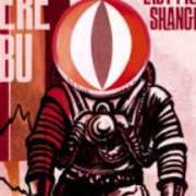 El texto musical LAMPSHADE MAN de PERE UBU también está presente en el álbum Lady from shanghai (2013)