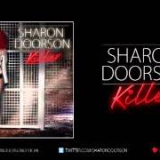 El texto musical I'M OVER YOU de SHARON DOORSON también está presente en el álbum Killer (2013)