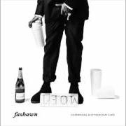 El texto musical HOLA SANTIAGO de FASHAWN también está presente en el álbum Champagne & styrofoam cups (2012)