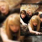 El texto musical FOREVERMORE de PICTURE ME BROKEN también está presente en el álbum Wide awake