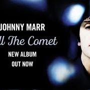 El texto musical SPIRAL CITIES de JOHNNY MARR también está presente en el álbum Call the comet (2018)