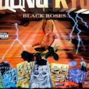 El texto musical GOTTA TOUCHEM de YOUNG KYOZ también está presente en el álbum Black roses (2000)