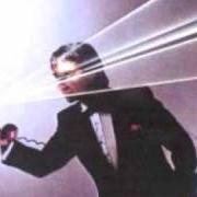 El texto musical HIGH ON EMOTION de CHRIS DE BURGH también está presente en el álbum Man on the line (1984)