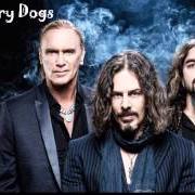 El texto musical YOU SAVED ME de WINERY DOGS también está presente en el álbum Winery dogs (2013)