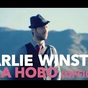 El texto musical CALLING ME de CHARLIE WINSTON también está presente en el álbum Hobo (2009)