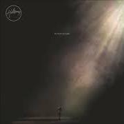El texto musical WHAT A BEAUTIFUL NAME de HILLSONG WORSHIP también está presente en el álbum Let there be light. (2016)